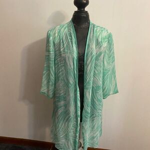 Dana Kay Green/White Palm Tree print sheer 3/4 sleeves  kimono, size 16W